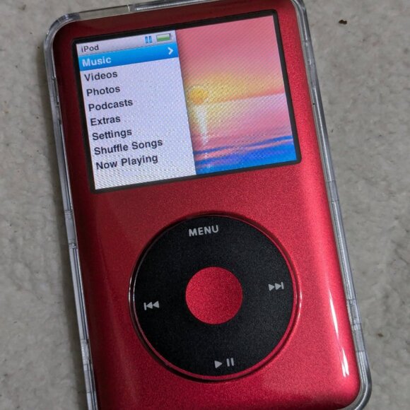 iPod Classic 7th Gen Red Edition ( 3 000 mAh , 1TB ) - Picture 9 of 9